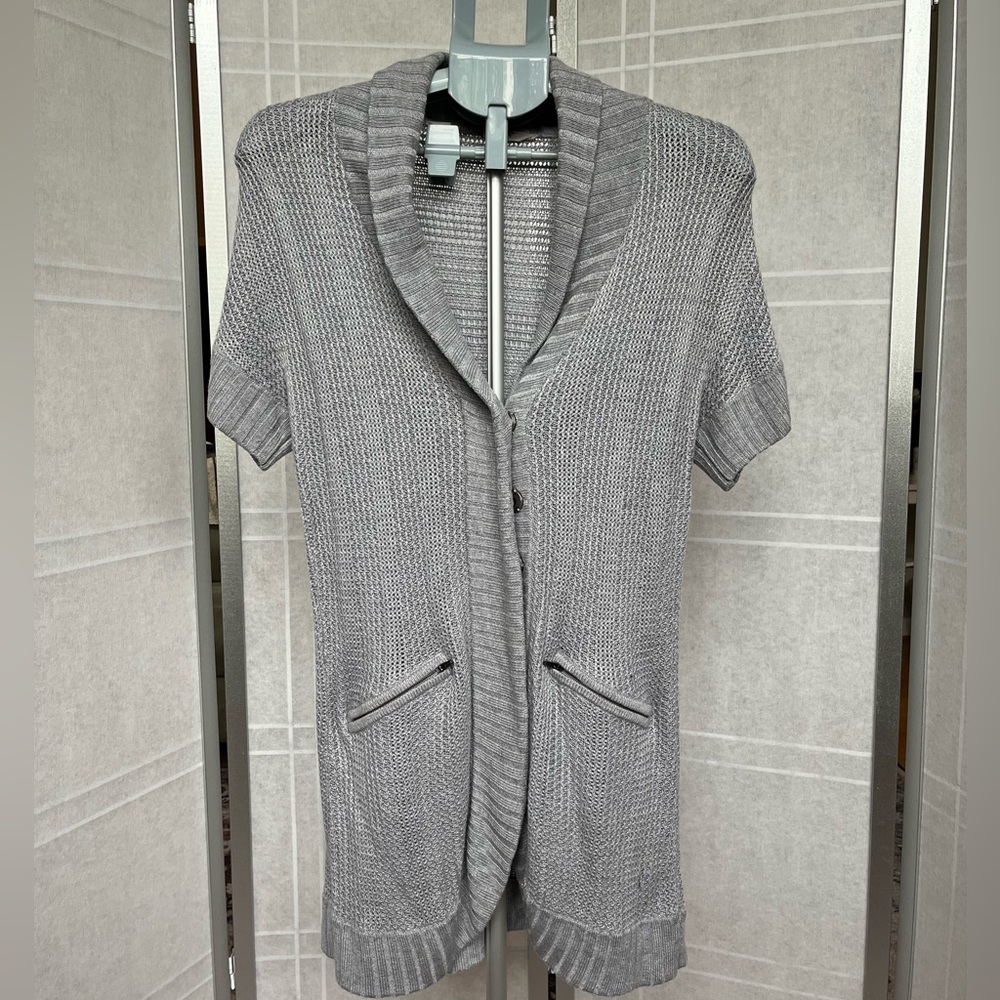 Athleta Grey Mid-Thigh Cardigan Lightweight Snap Front Pockets Size M (Fits S)